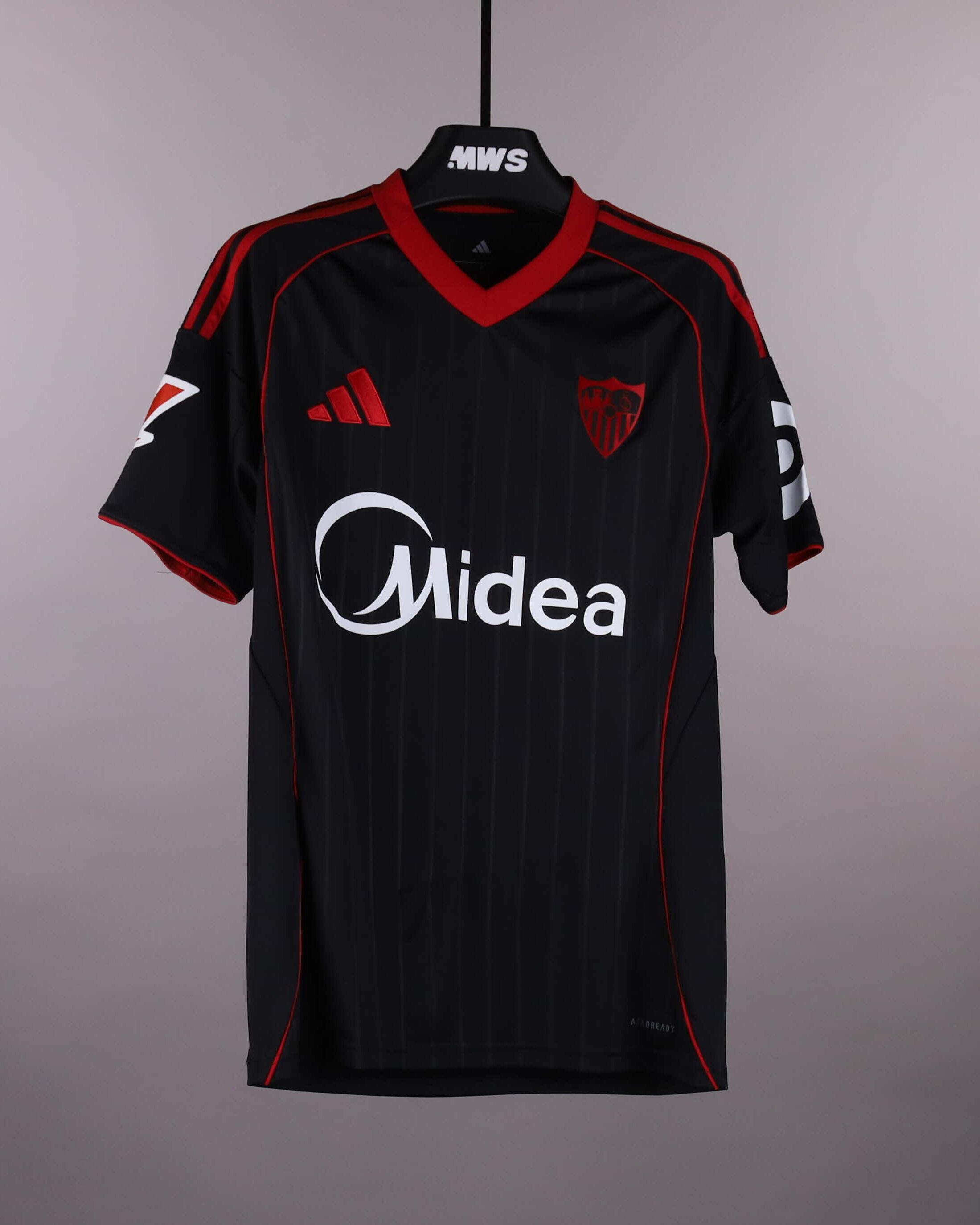 César Azpilicueta Sevilla FC shirt