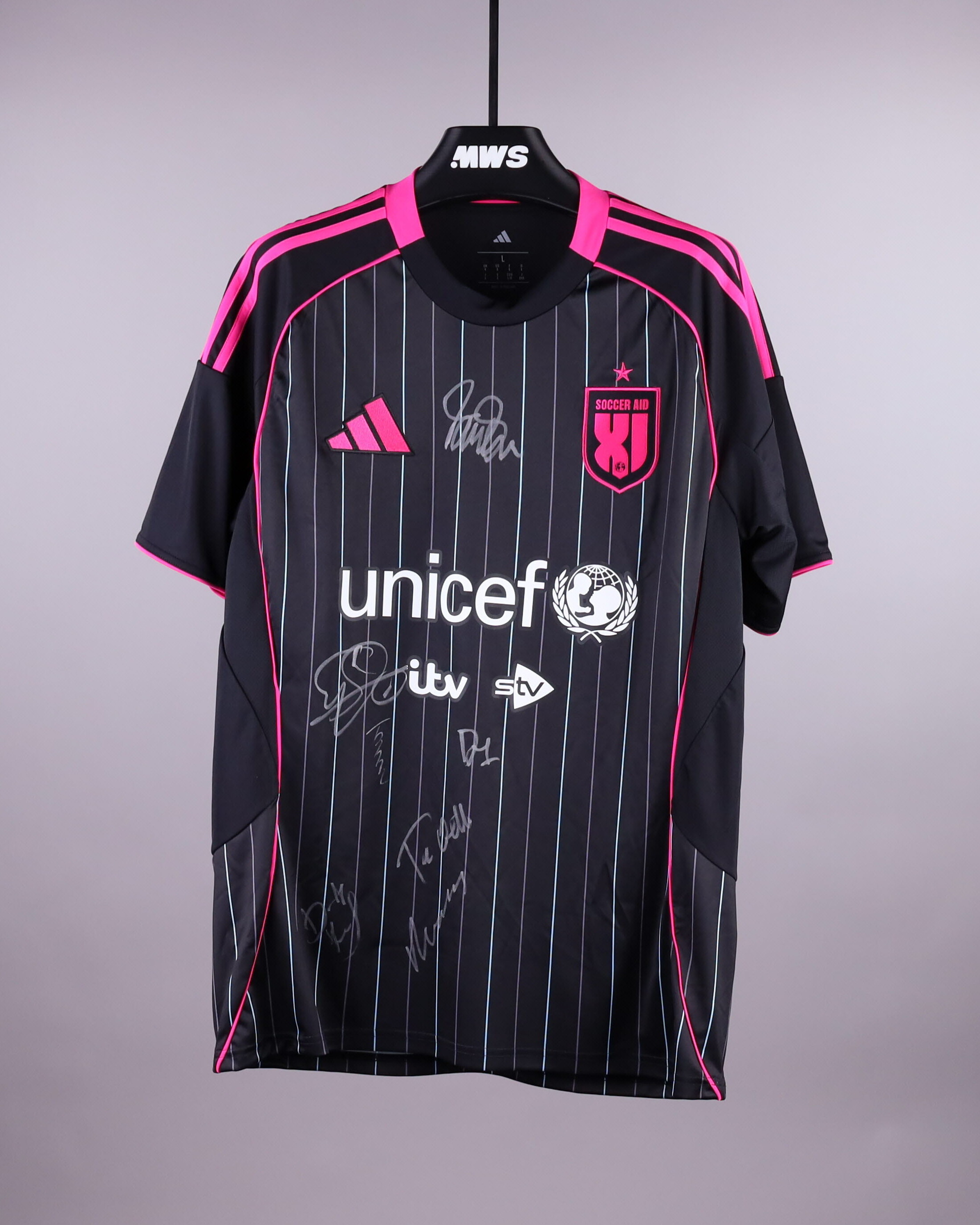 Squad Signed Shirt - 3 | MatchWornShirt