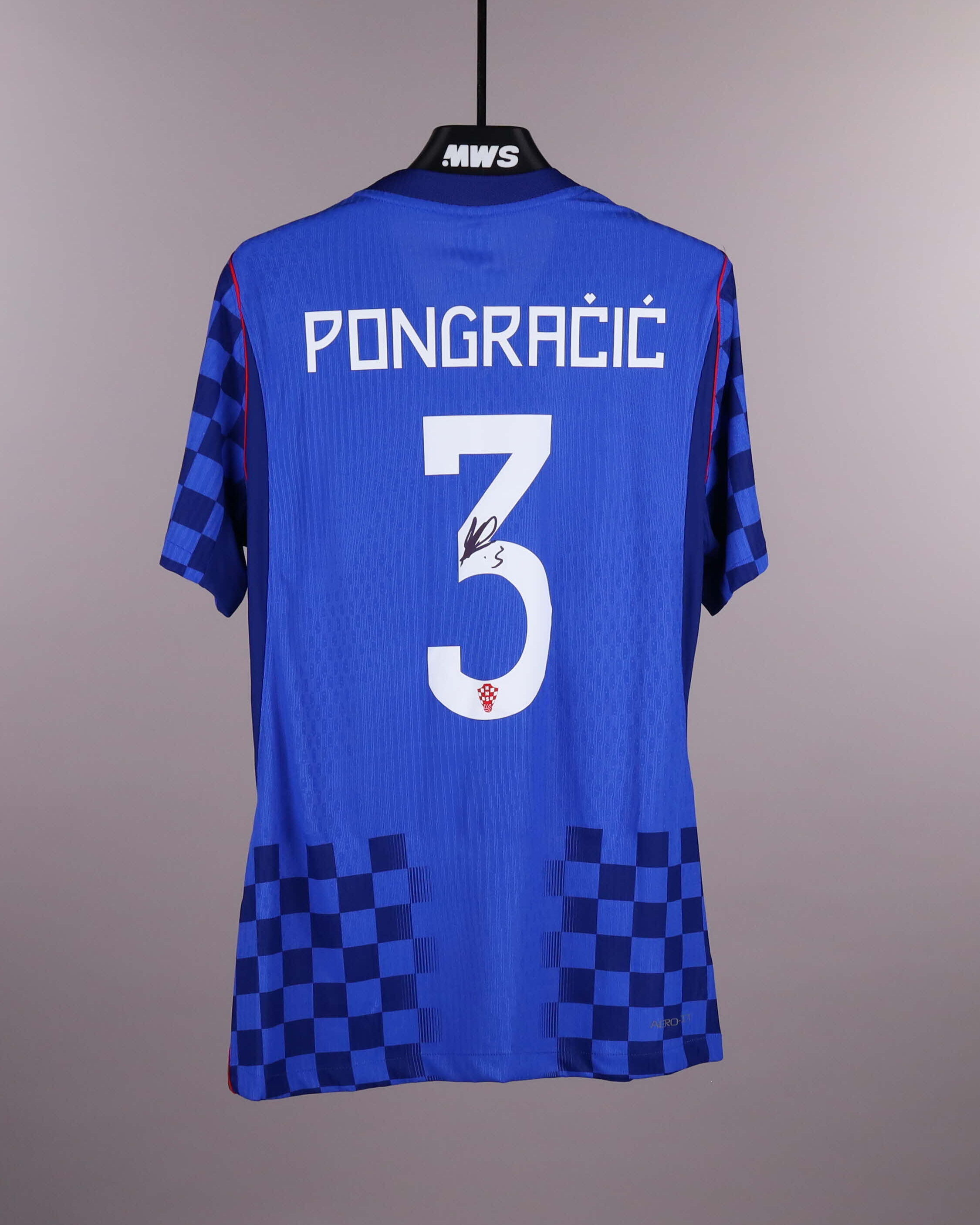 Marin Pongračić | Croatia - Belgium | MatchWornShirt Marin Pongračić | Croatia - Belgium | MatchWornShirt