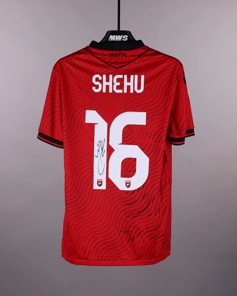 Maillot de Juljan Shehu (Albania)