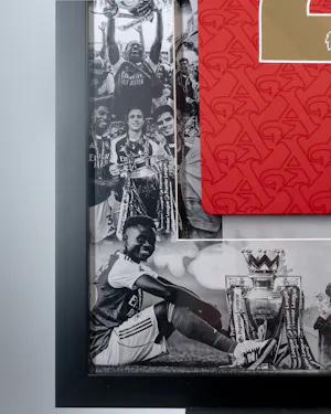 Limited Edition Framed Champions 26 Shirt - 13 | MatchWornShirt
