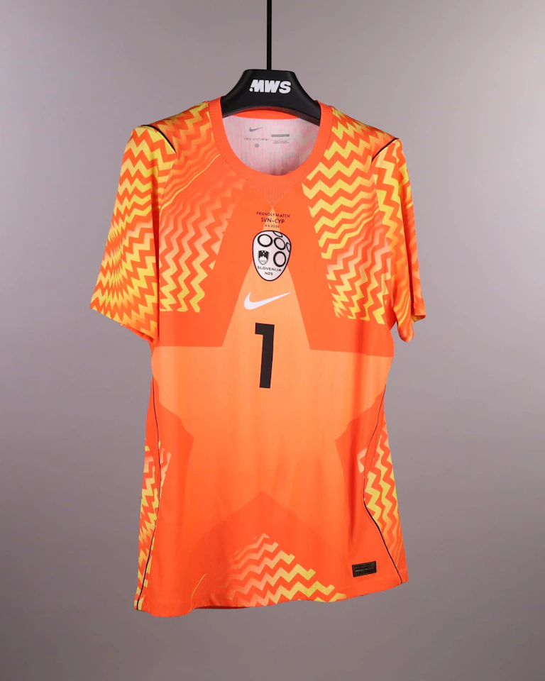 Jan Oblak Slovenia shirt