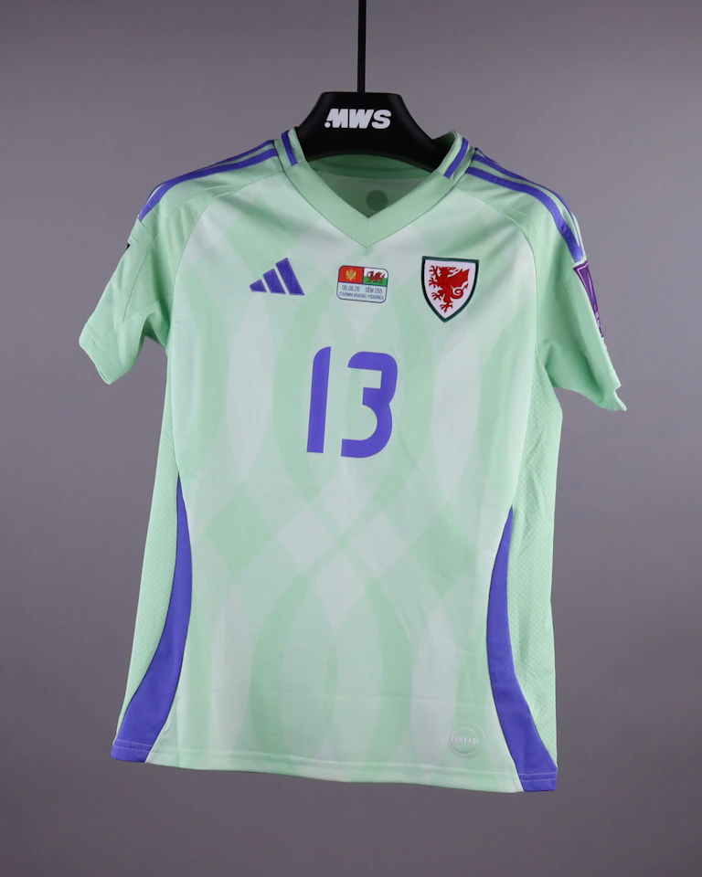 Rachel Rowe Wales W jersey