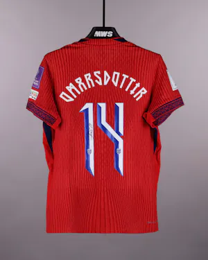 Norway W 팀의 Iris Omarsdottir 셔츠