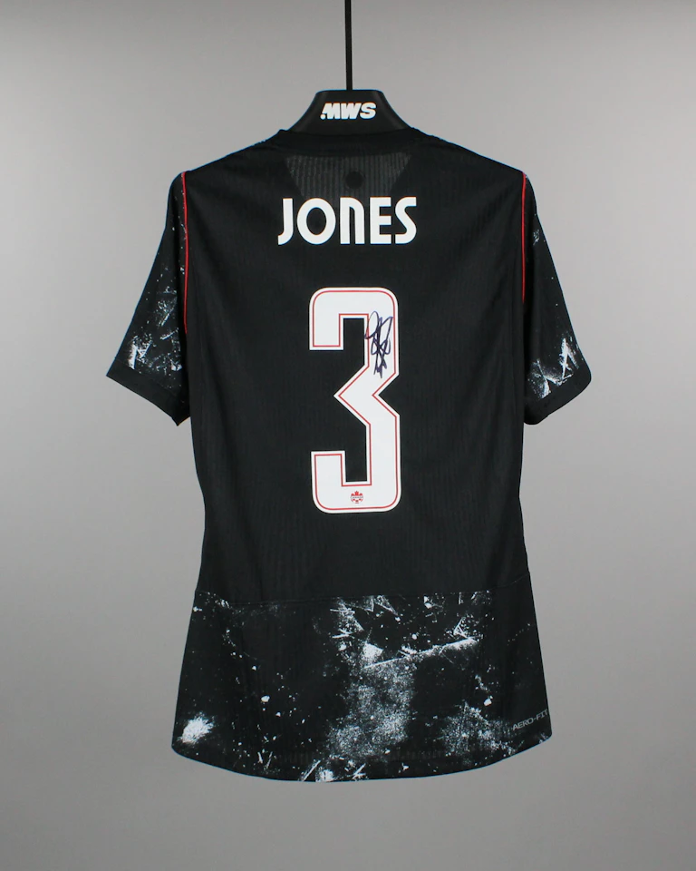 Canada-Trikot von Alfie Jones