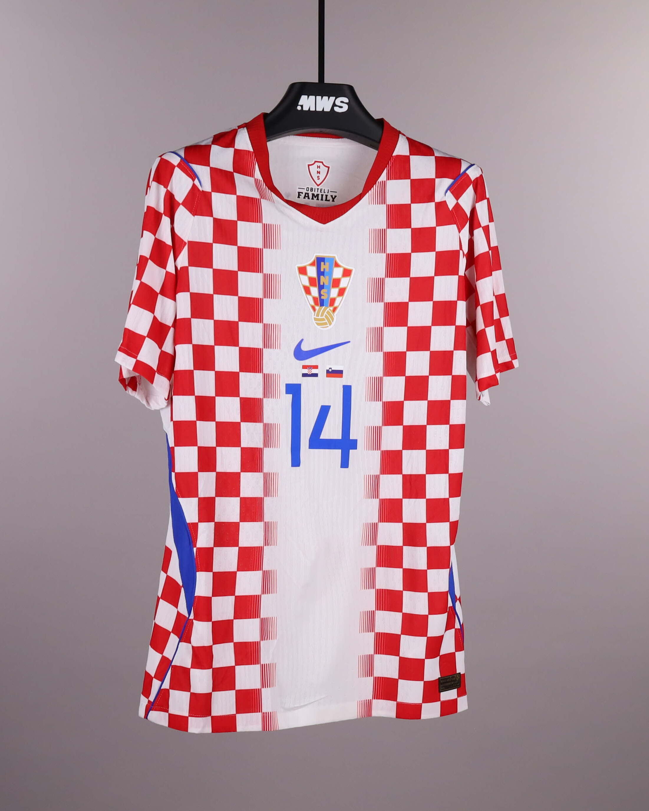 Ivan Perišić | Croatia - Slovenia | MatchWornShirt