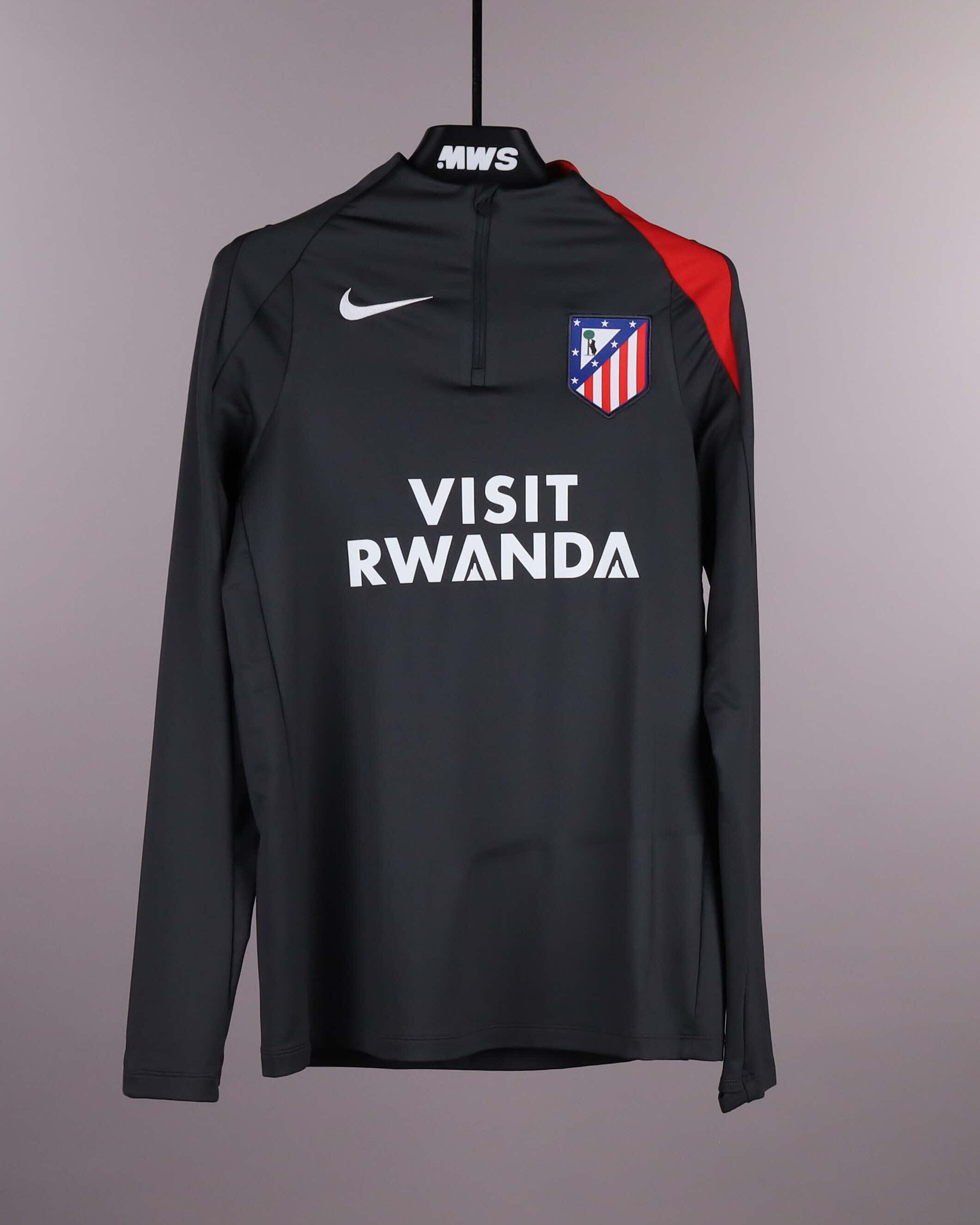 Atlético de Madrid アトレティコ　アルトゥールフェルメールユニ アトレティコ・デ・マドリードのユニフォーム | MatchWornShirt