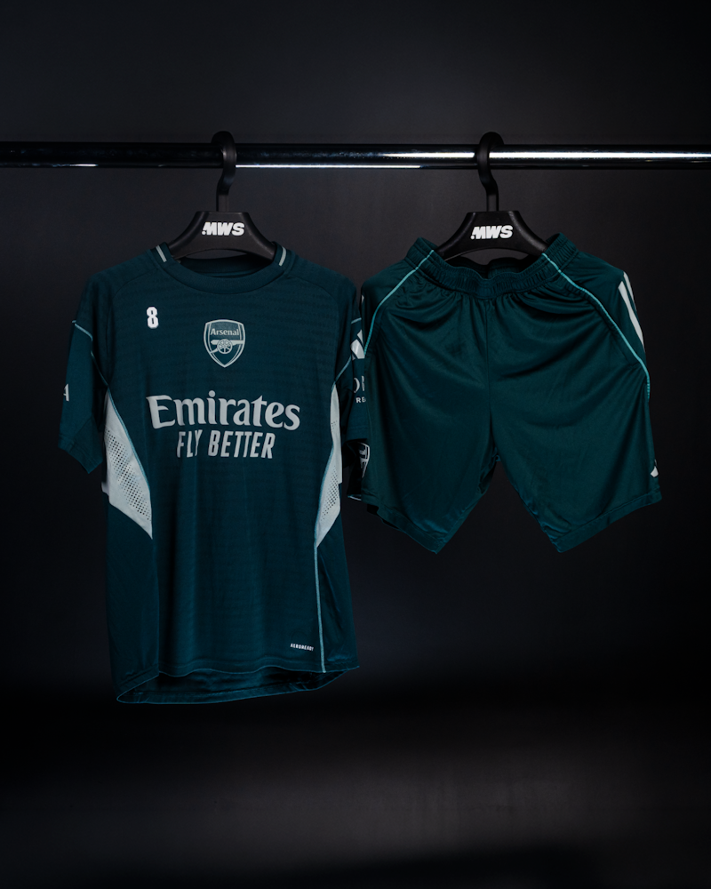 アーセナル ØDEGAARD 8番 黒シャツ Martin Ødegaard | Training Wear Bundle | MatchWornShirt