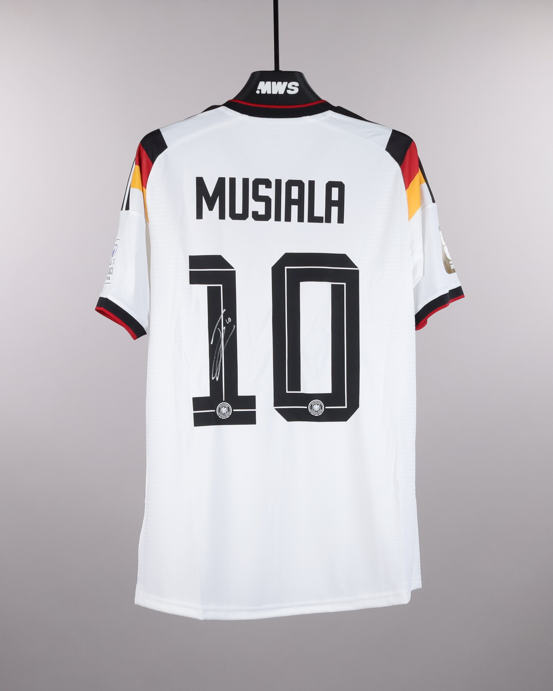 Official ドイツ Football Match-Worn Shirts Auctions - MatchWornShirt