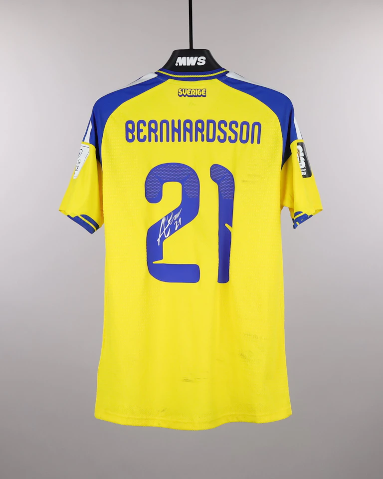 Shirt van Alexander Bernhardsson Sweden