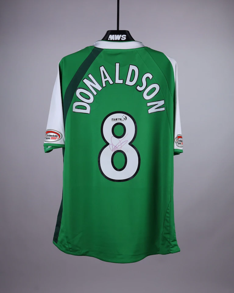 Clayton Donaldson Hibernian shirt