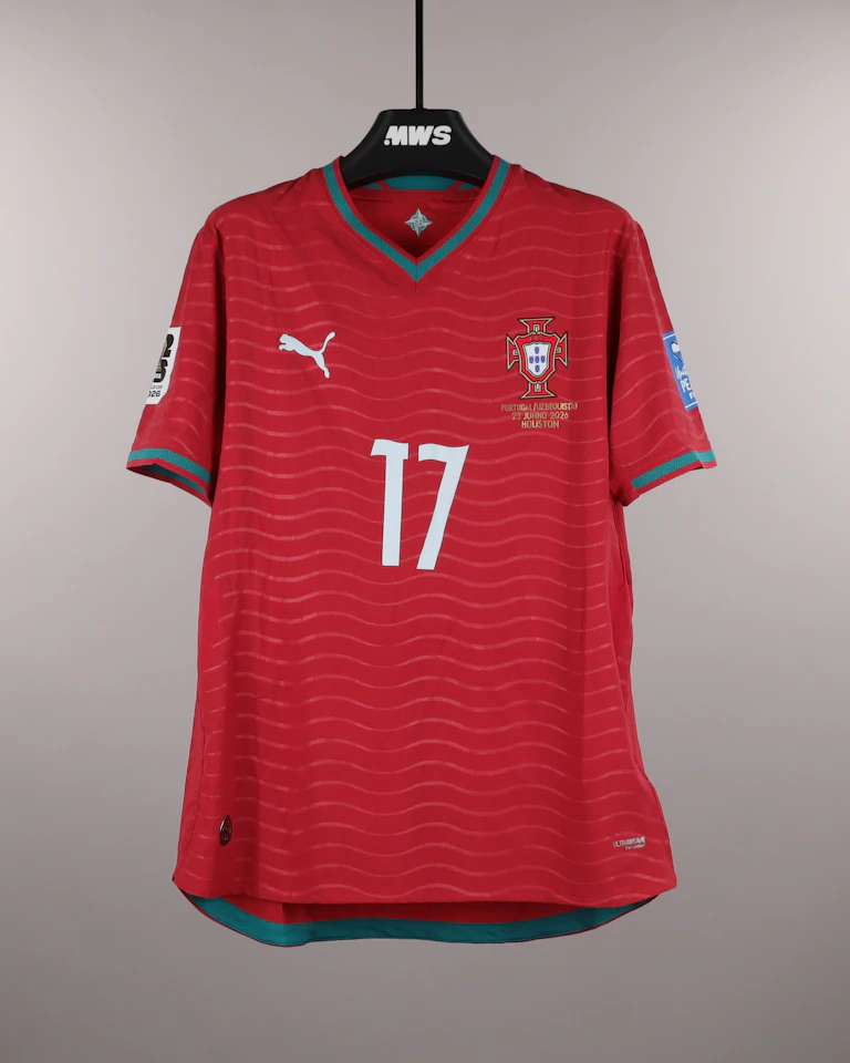 Rafael Leão Portugal shirt