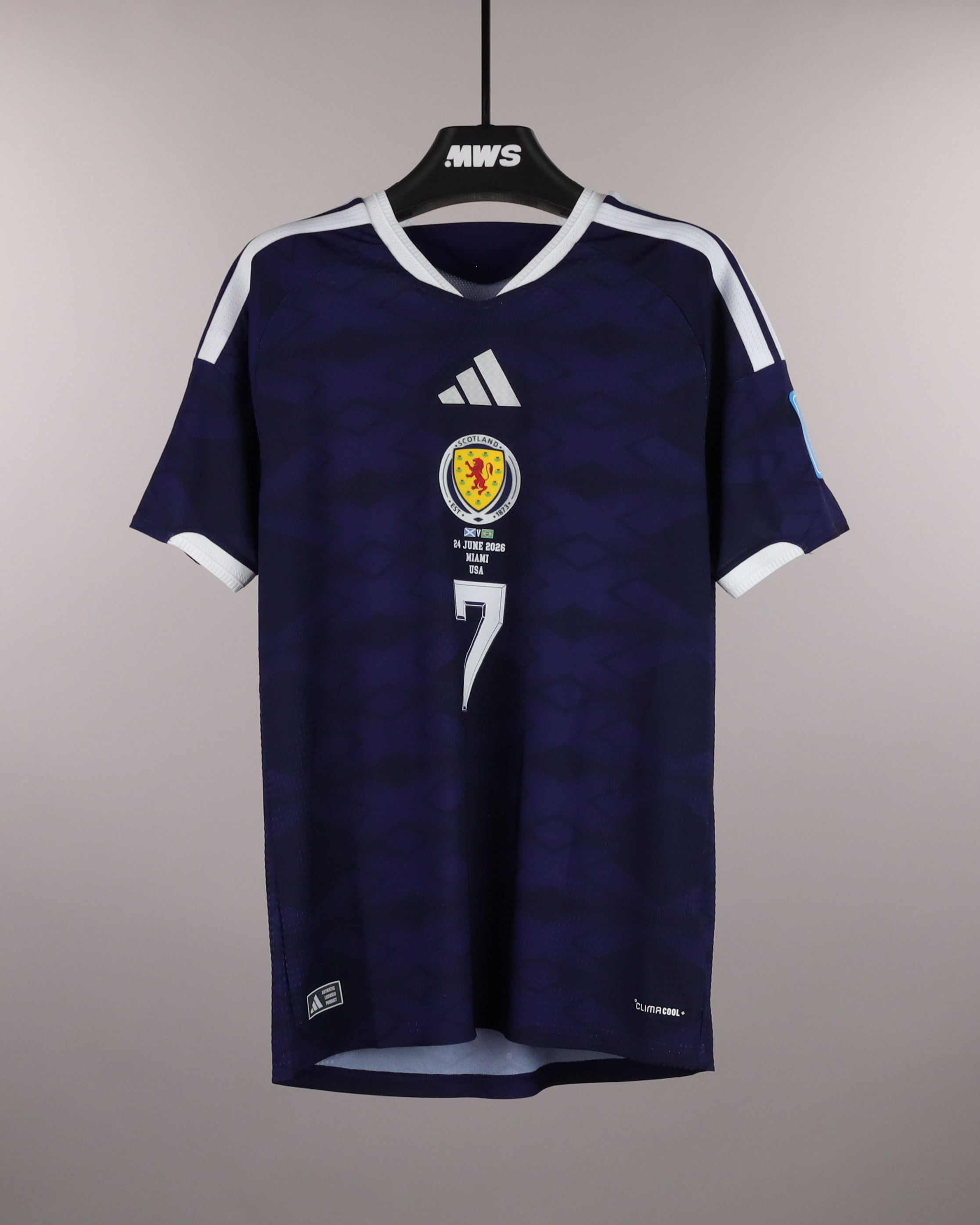 Match-worn and signed jerseys - Soccer, Basketball, Cycling & Rugby