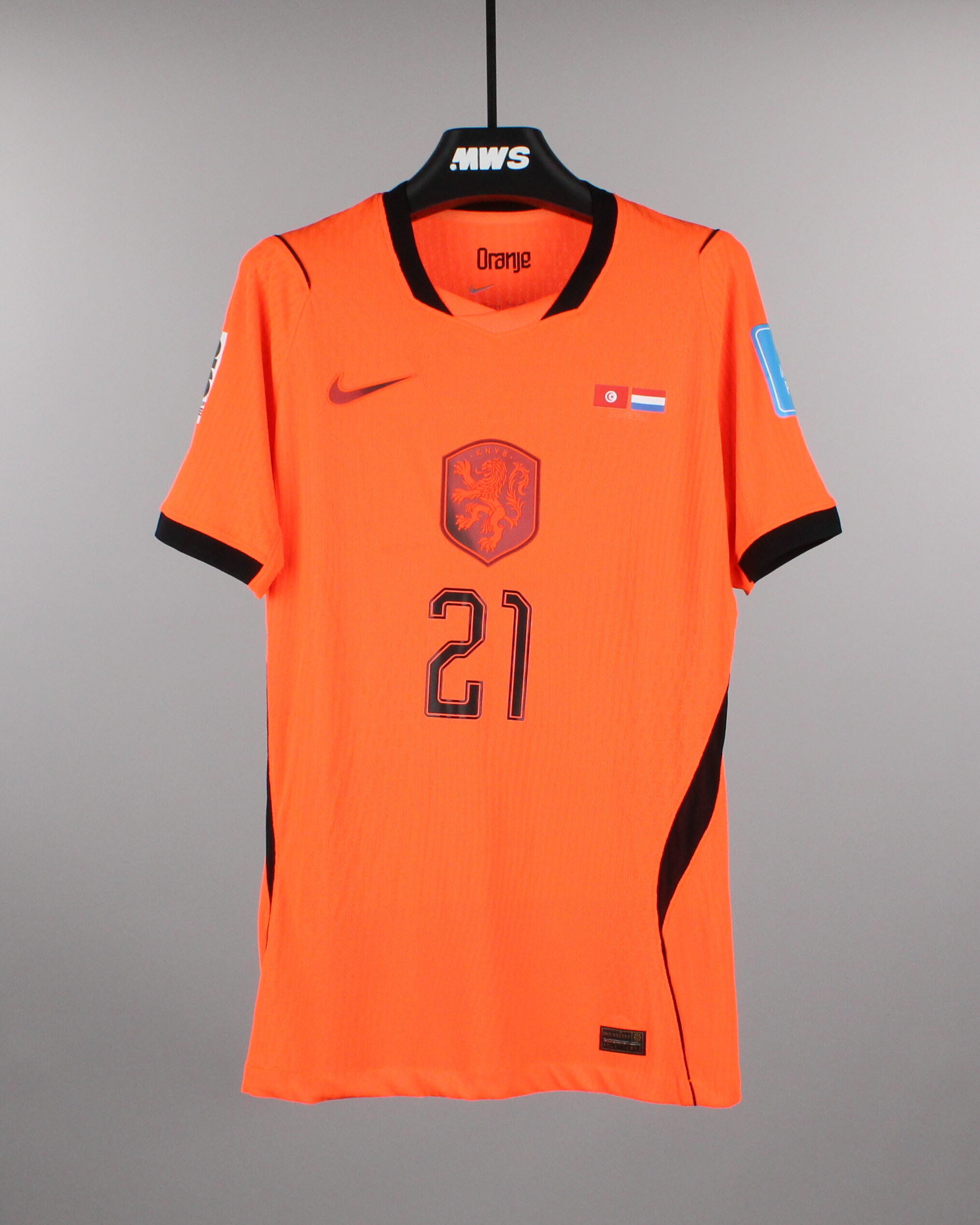試合着用・サイン入りユニフォーム - サッカー、バスケットボール