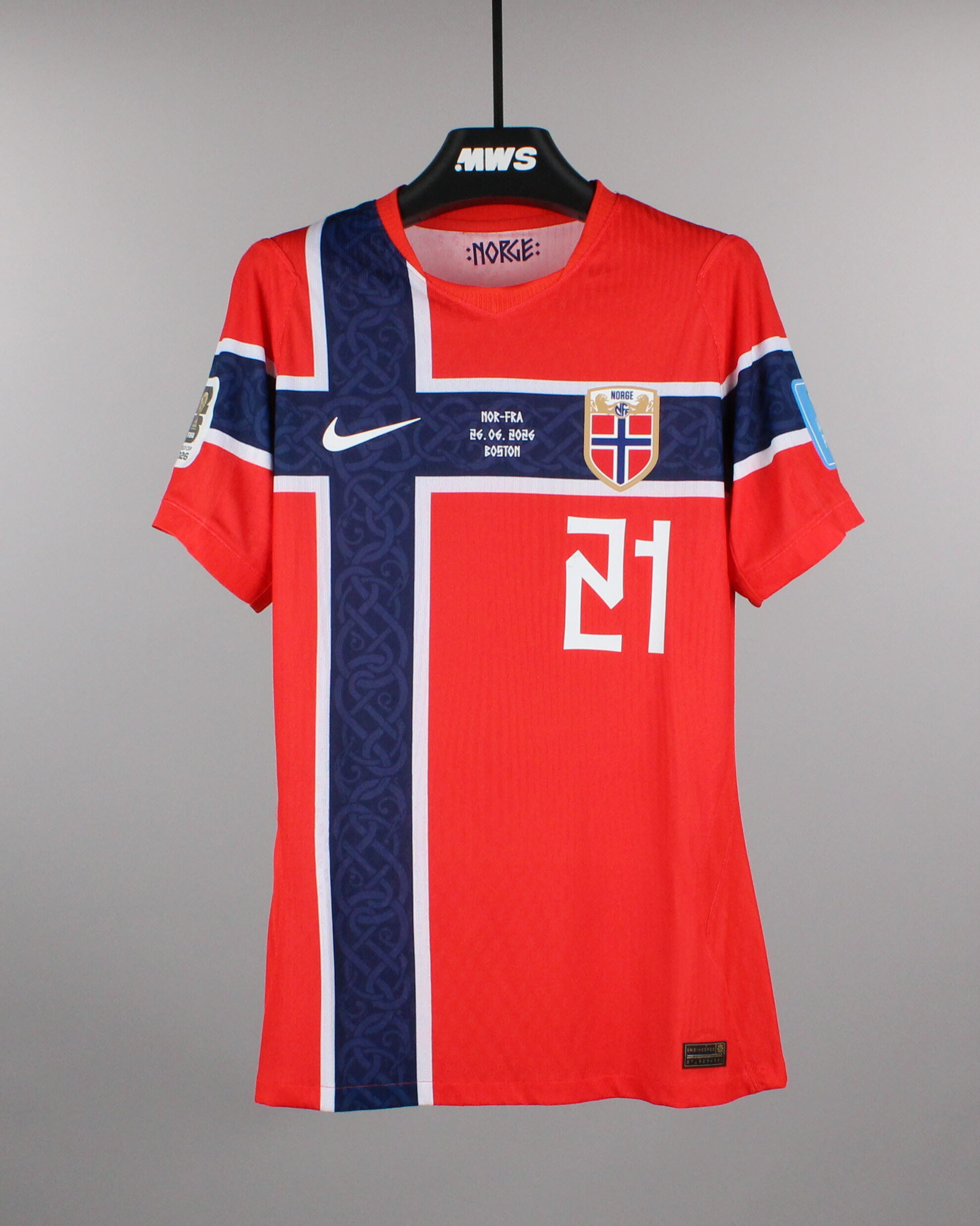 Official ノルウェー Football Match-Worn Shirts Auctions
