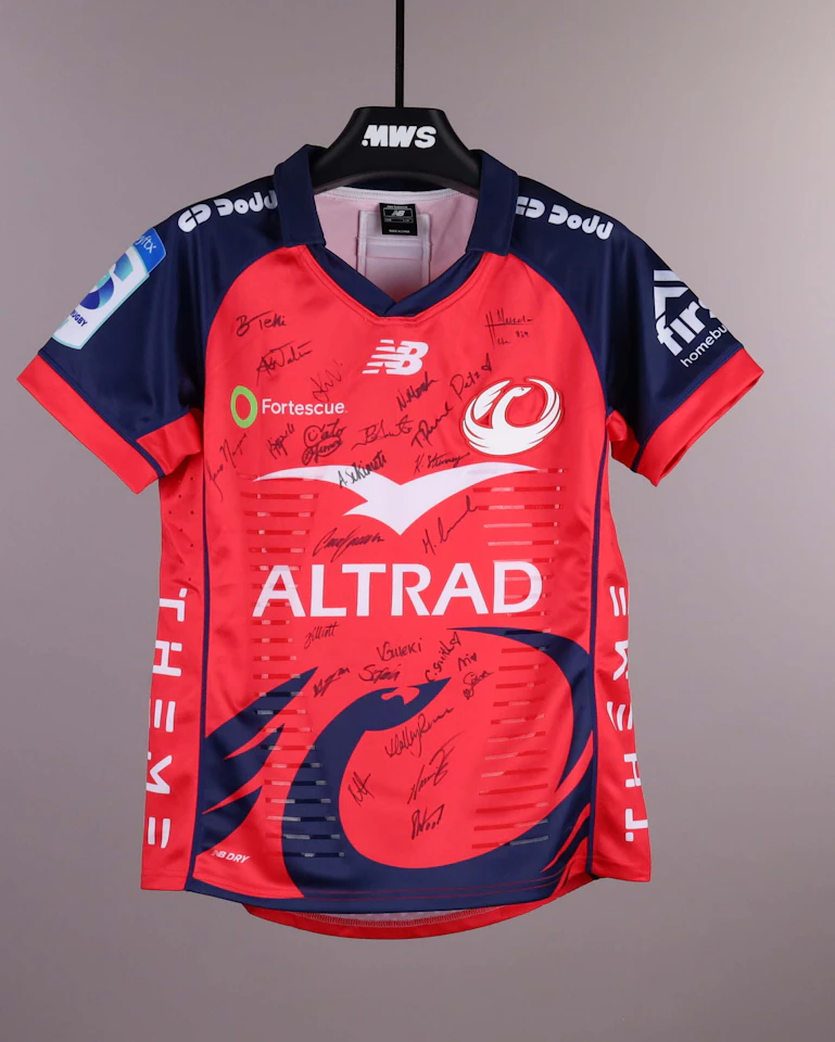 Squad Signed Shirt - 1