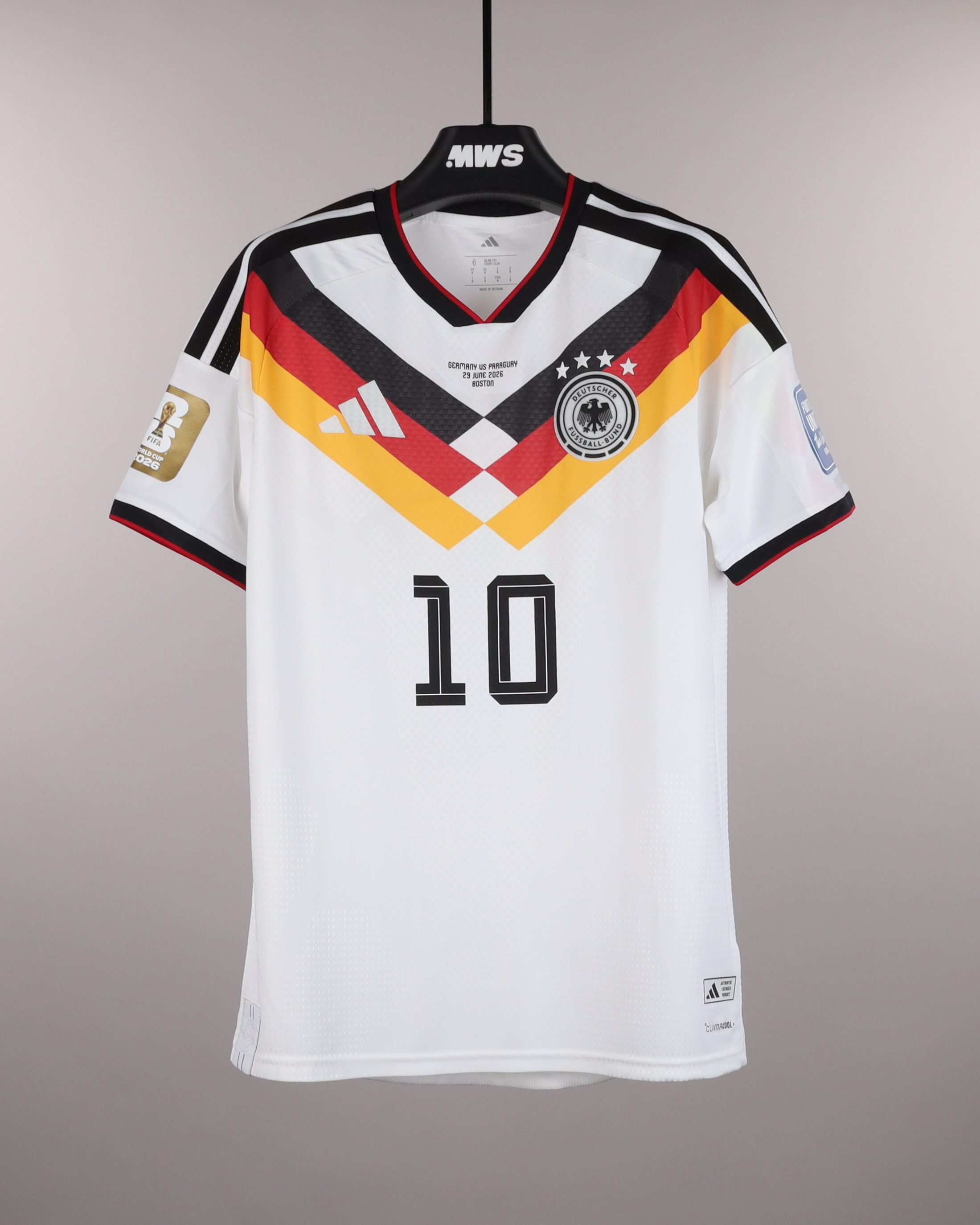 Match-worn and signed jerseys - Soccer, Basketball, Cycling & Rugby