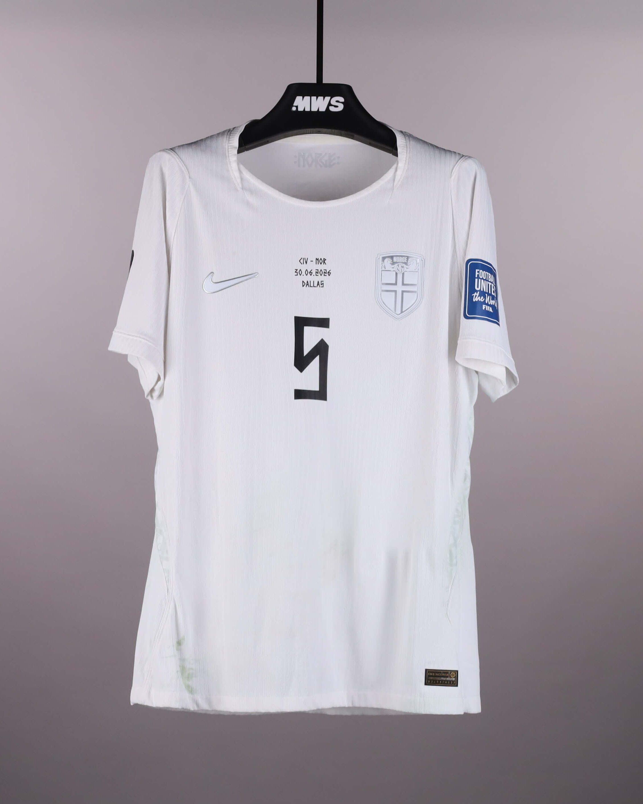 David Møller Wolfe Norway shirt