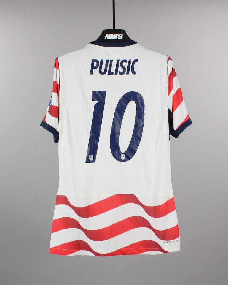 Christian Pulisic United States shirt