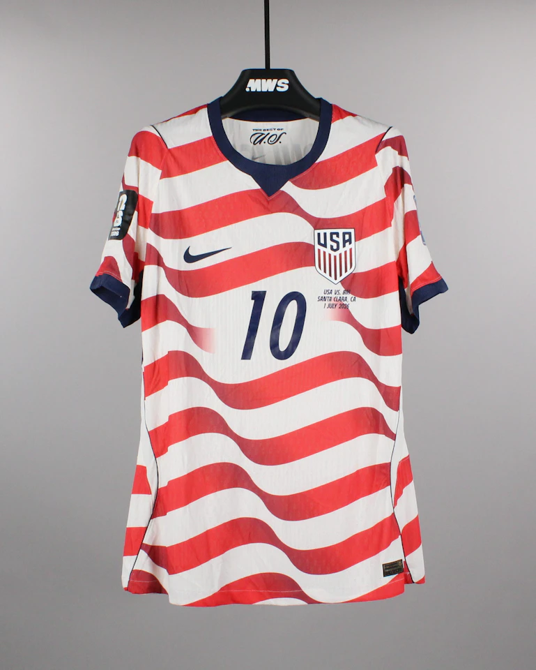 Christian Pulisic United States shirt