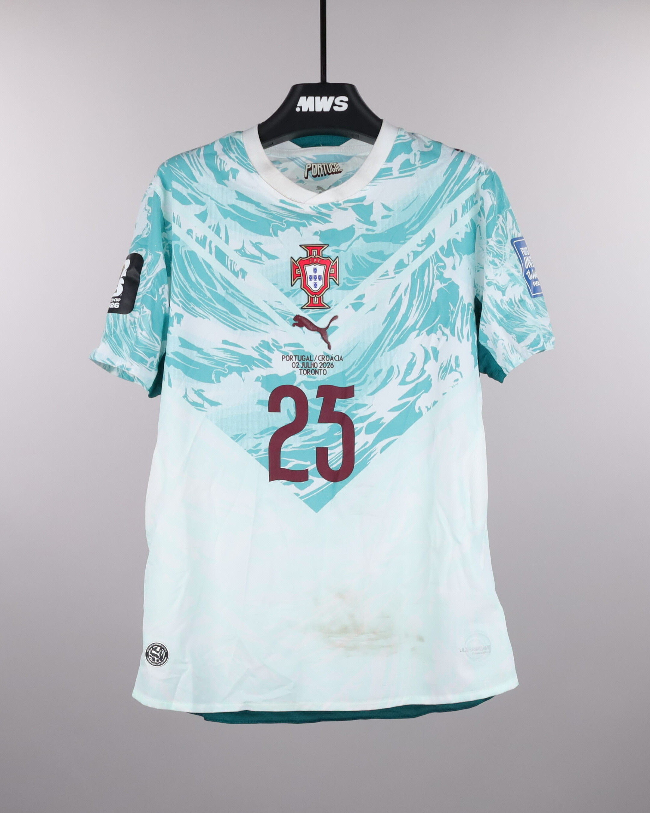 Nuno Mendes Portugal shirt