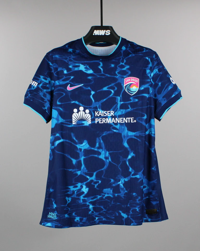 Kennedy Wesley San Diego Wave FC jersey