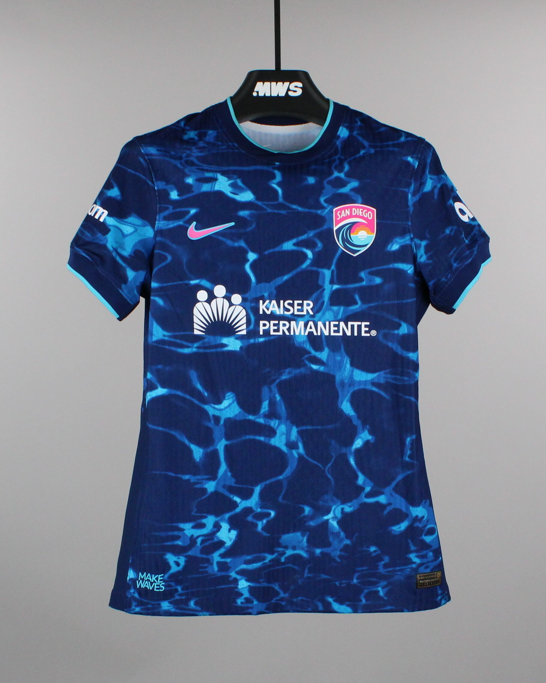Melanie Barcenas San Diego Wave FC jersey