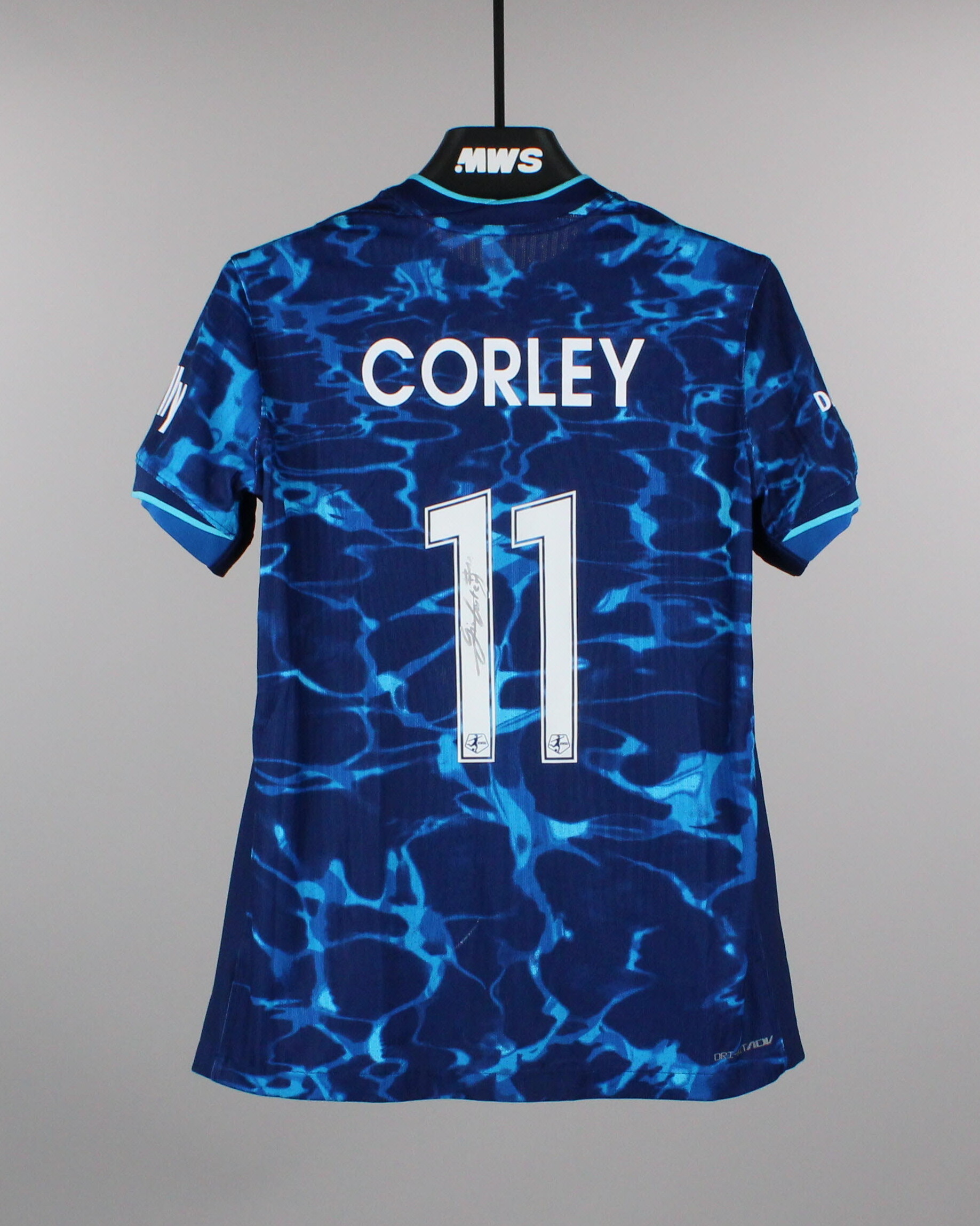 Gia Corley San Diego Wave FC jersey