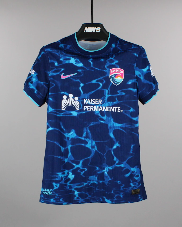 Perle Morroni San Diego Wave FC jersey