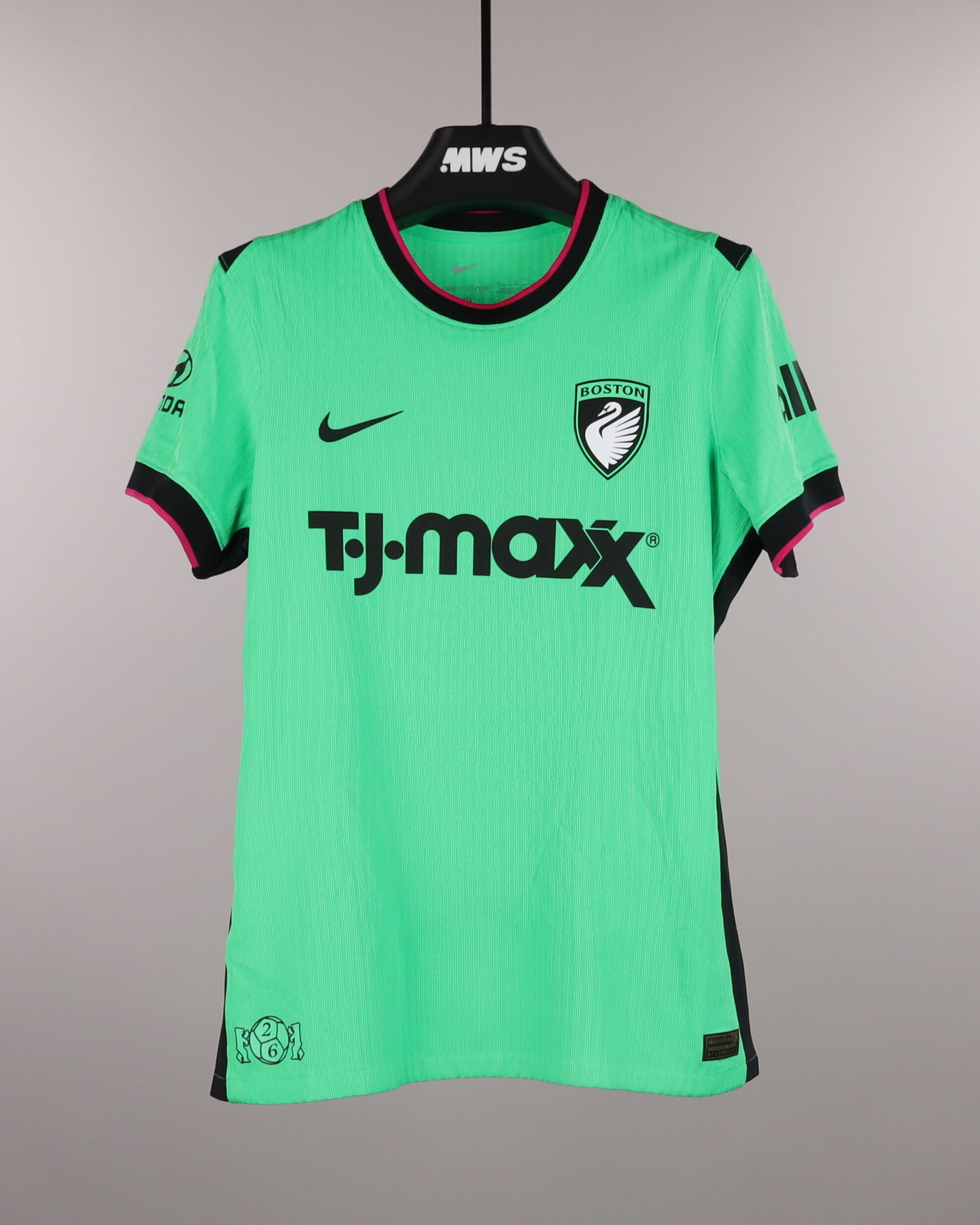 Jorelyn Carabalí Boston Legacy FC jersey