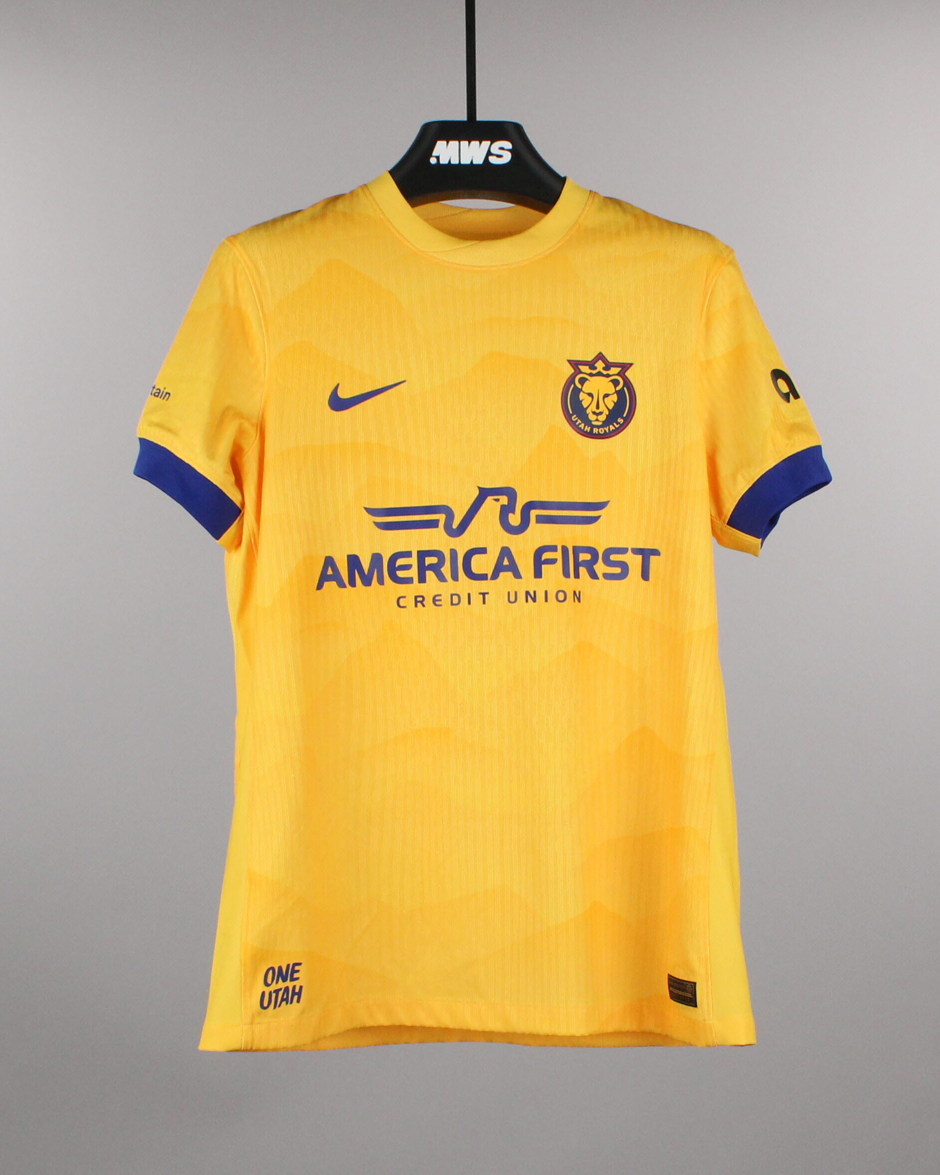 Lara Prašnikar Utah Royals FC jersey