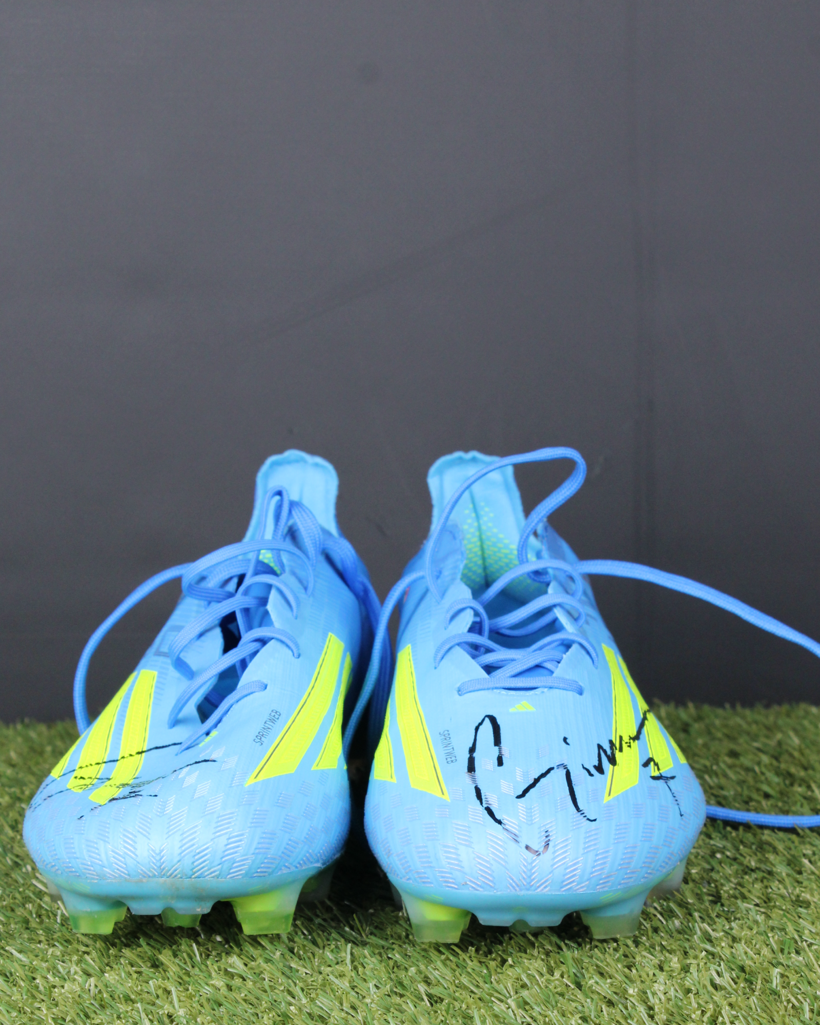 Santiago Giménez Worn & Signed Boots AC Milan jersey