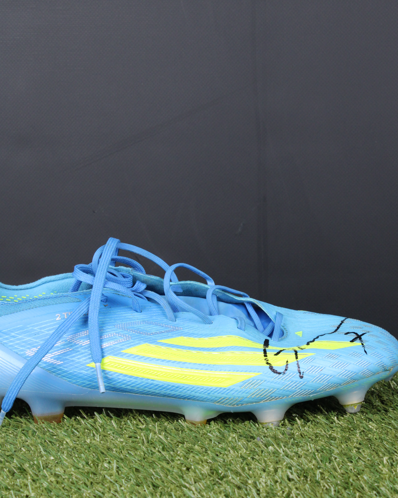 Santiago Giménez Worn & Signed Boots