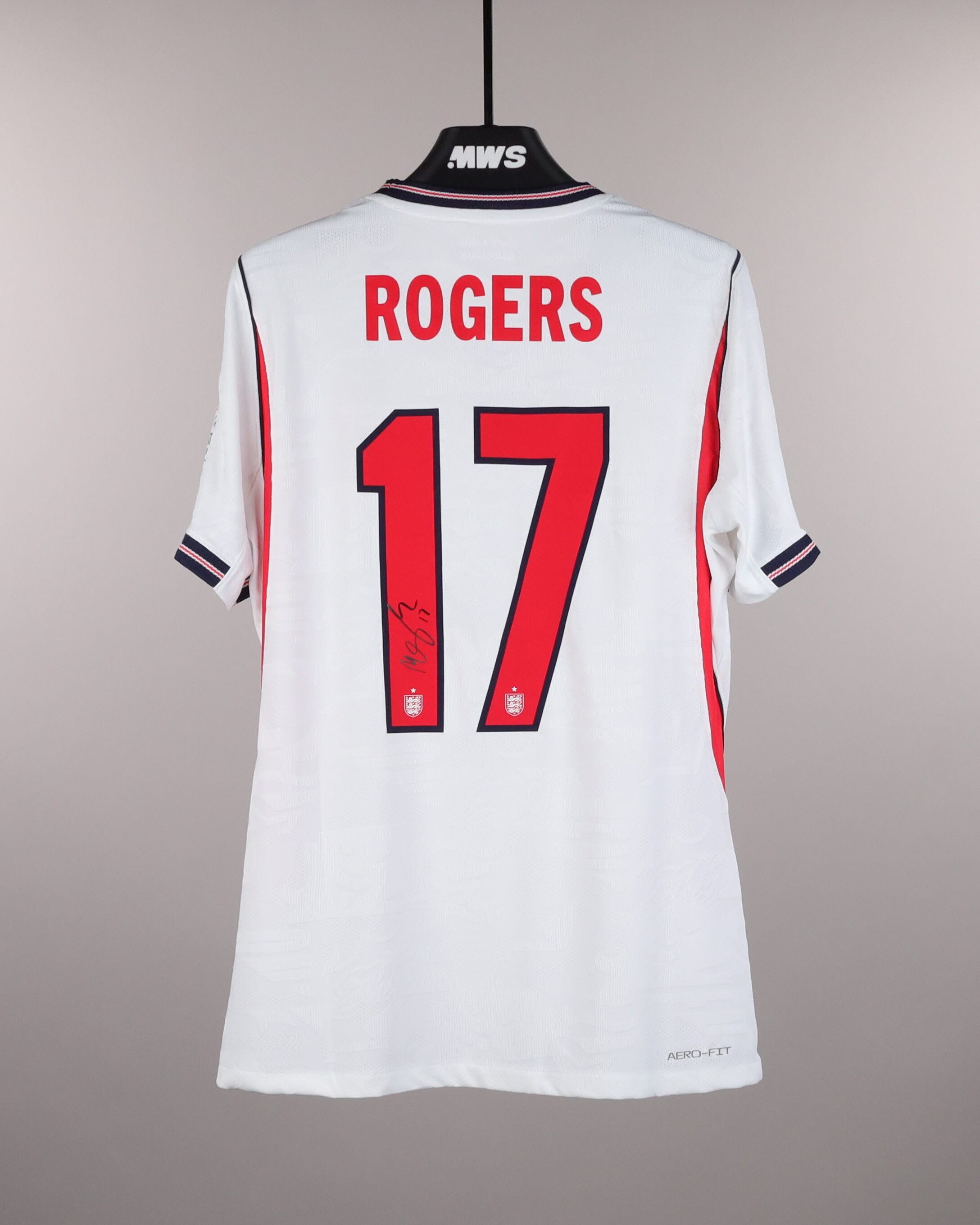 잉글랜드 팀의 Morgan Rogers 셔츠