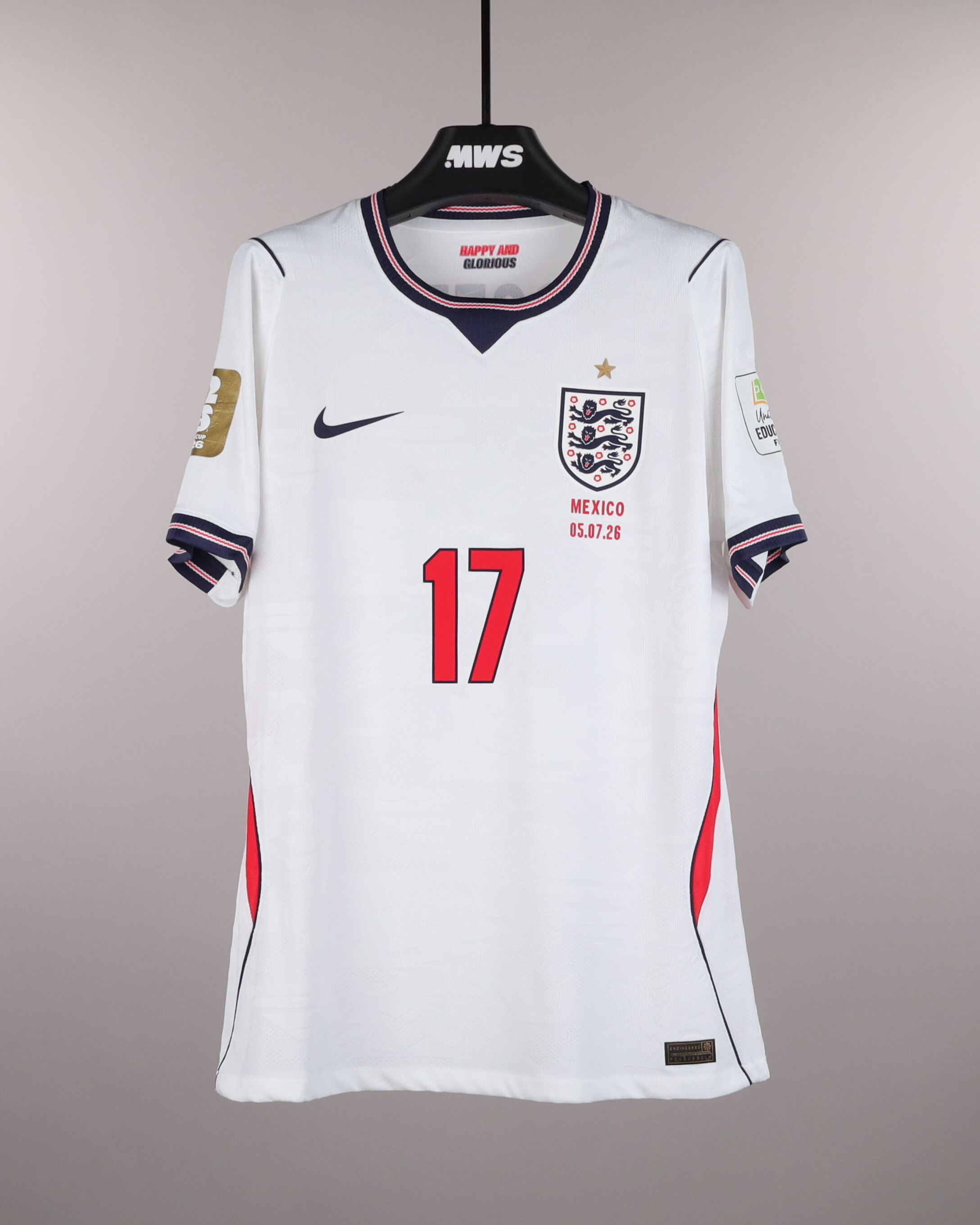 England 팀의 Morgan Rogers 셔츠