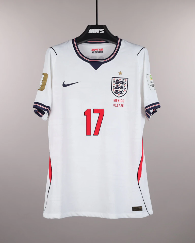 England 팀의 Morgan Rogers 셔츠