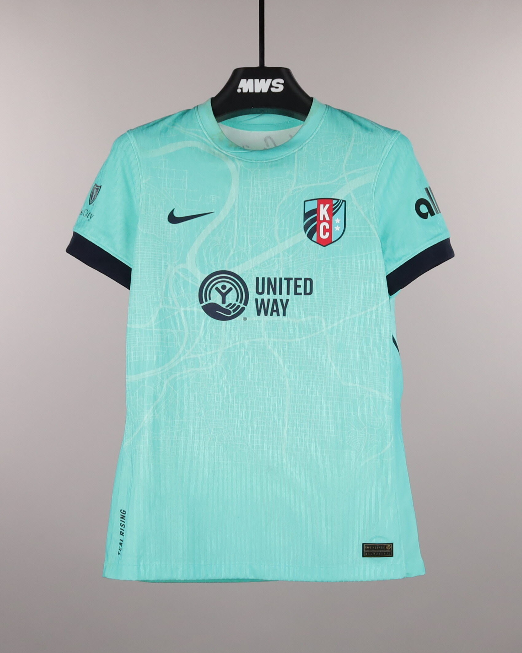 Debinha Kansas City Current のシャツ