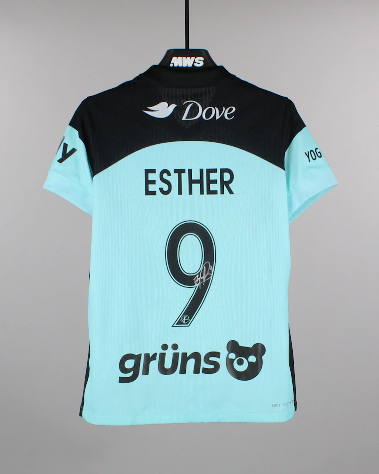 Esther González Gotham FC のシャツ