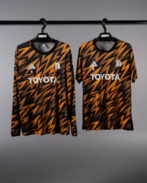 AS Roma 팀의 Evan Ndicka | Prematch Shirts 셔츠