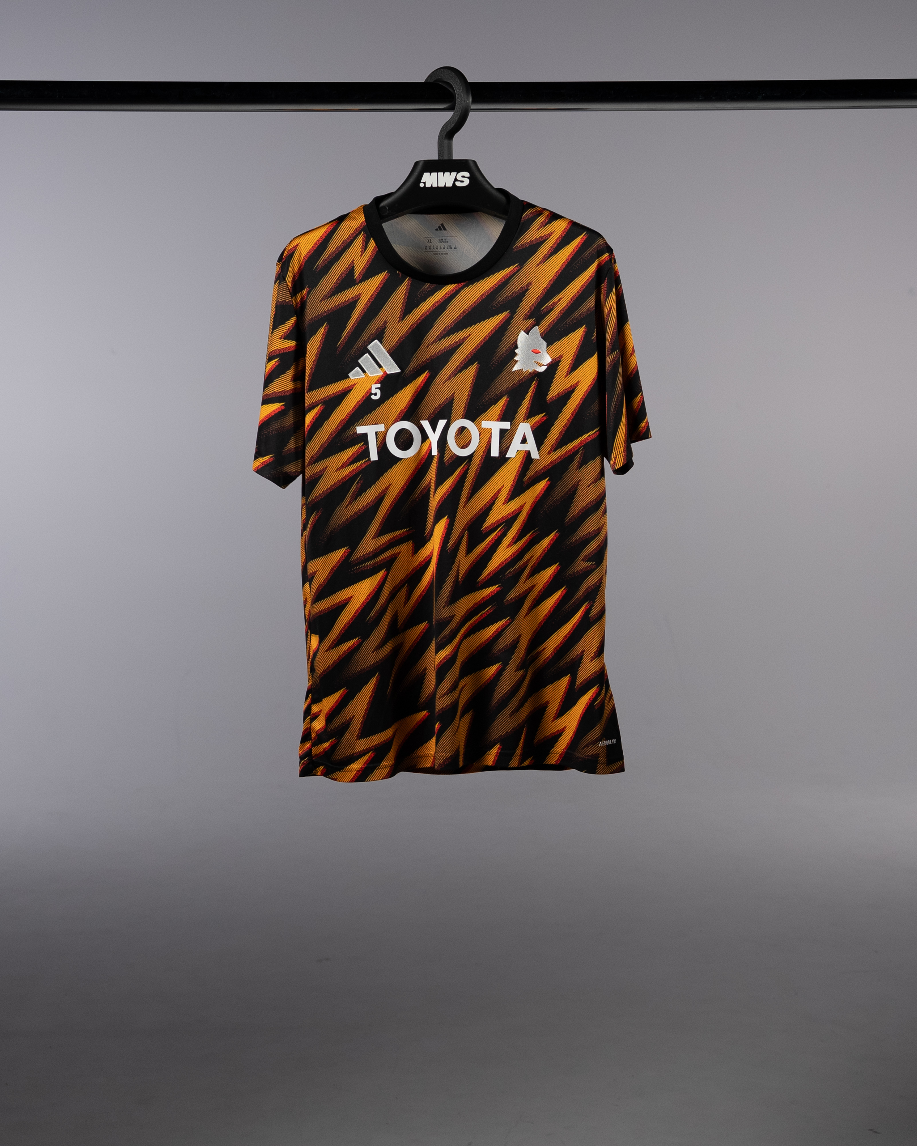 Evan Ndicka | Prematch Shirts