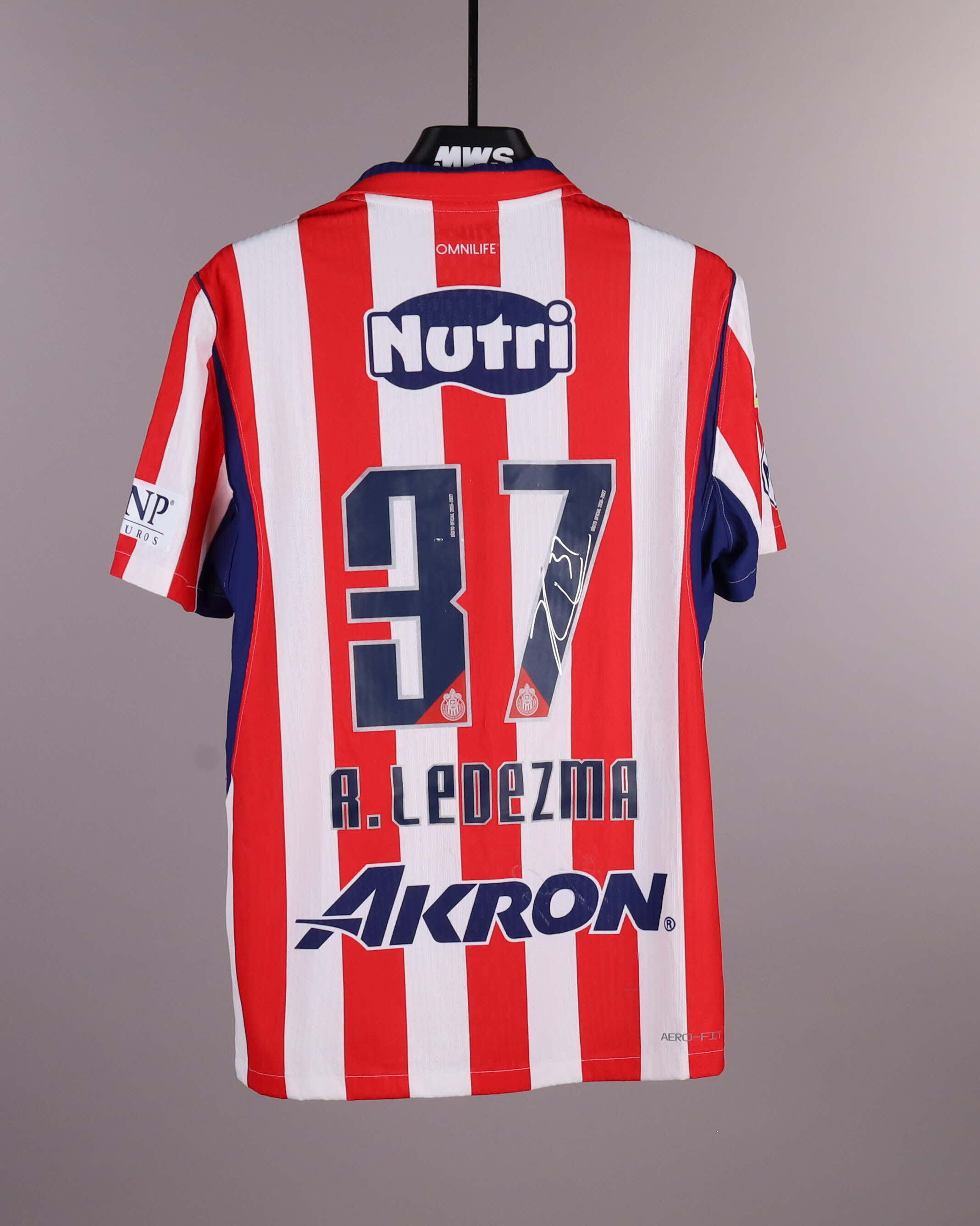 Richard Ledezma Chivas Guadalajara shirt