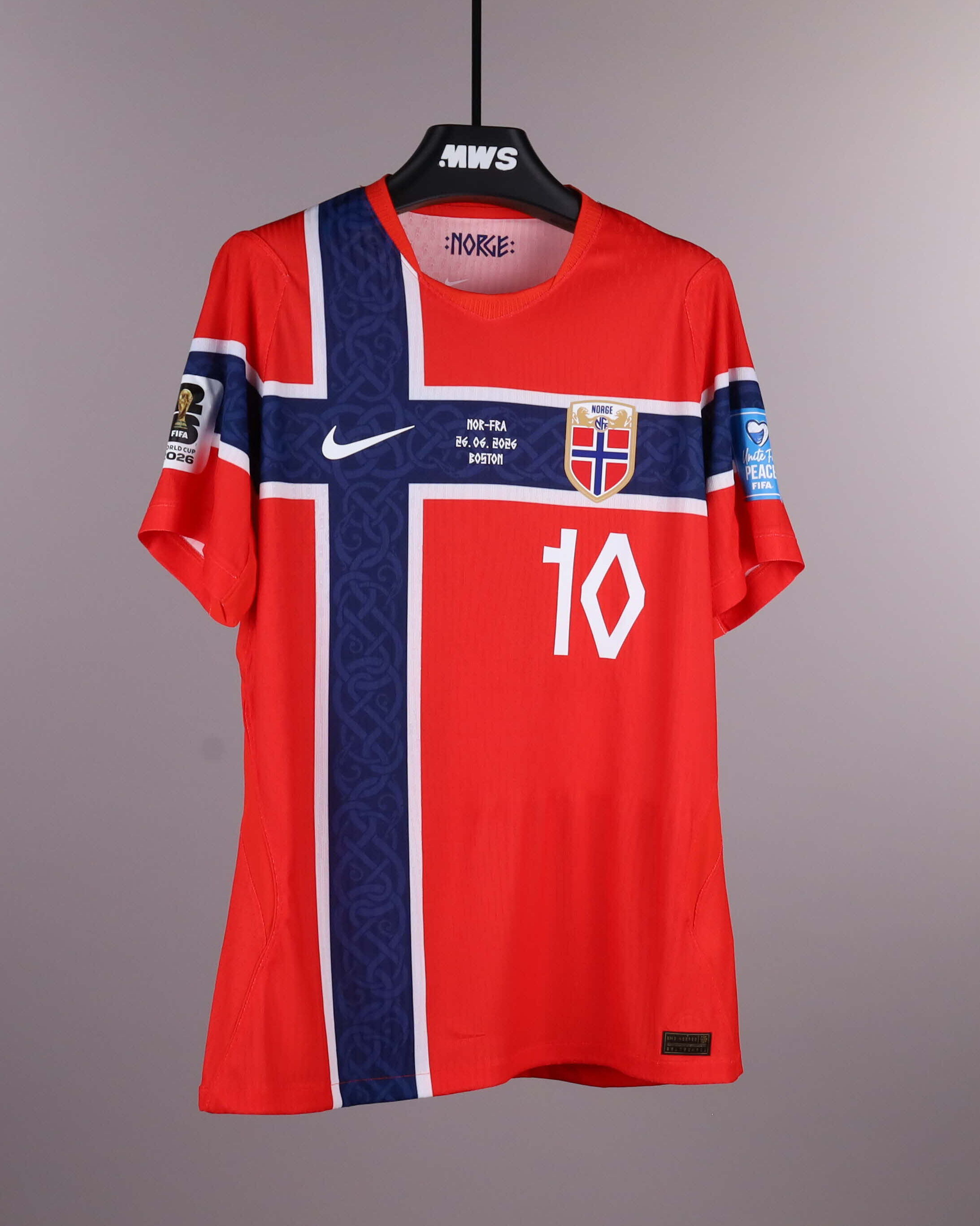 試合着用・サイン入りユニフォーム - サッカー、バスケットボール