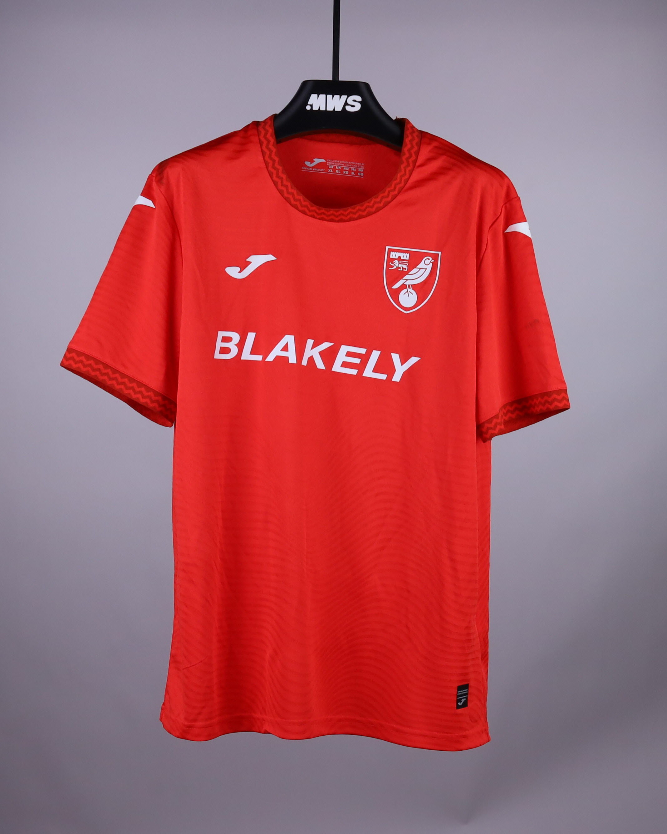 Shirt van Vladan Kovačević Norwich City