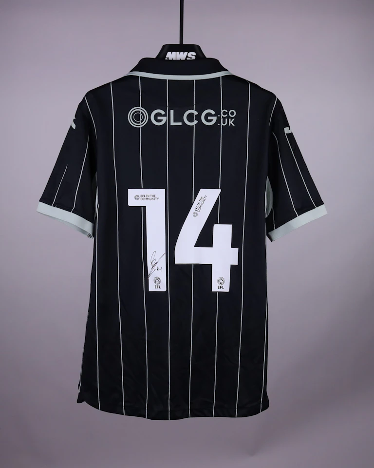 Benjamin Chrisene Norwich City jersey