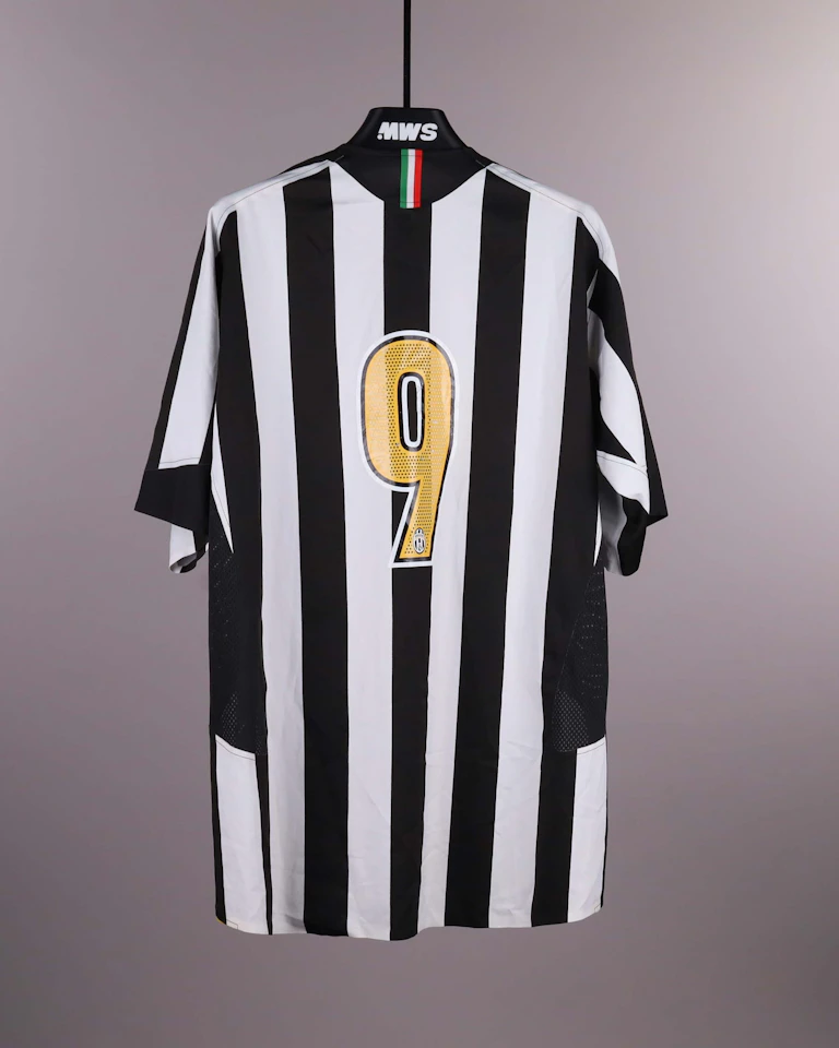Zlatan Ibrahimović Juventus FC shirt