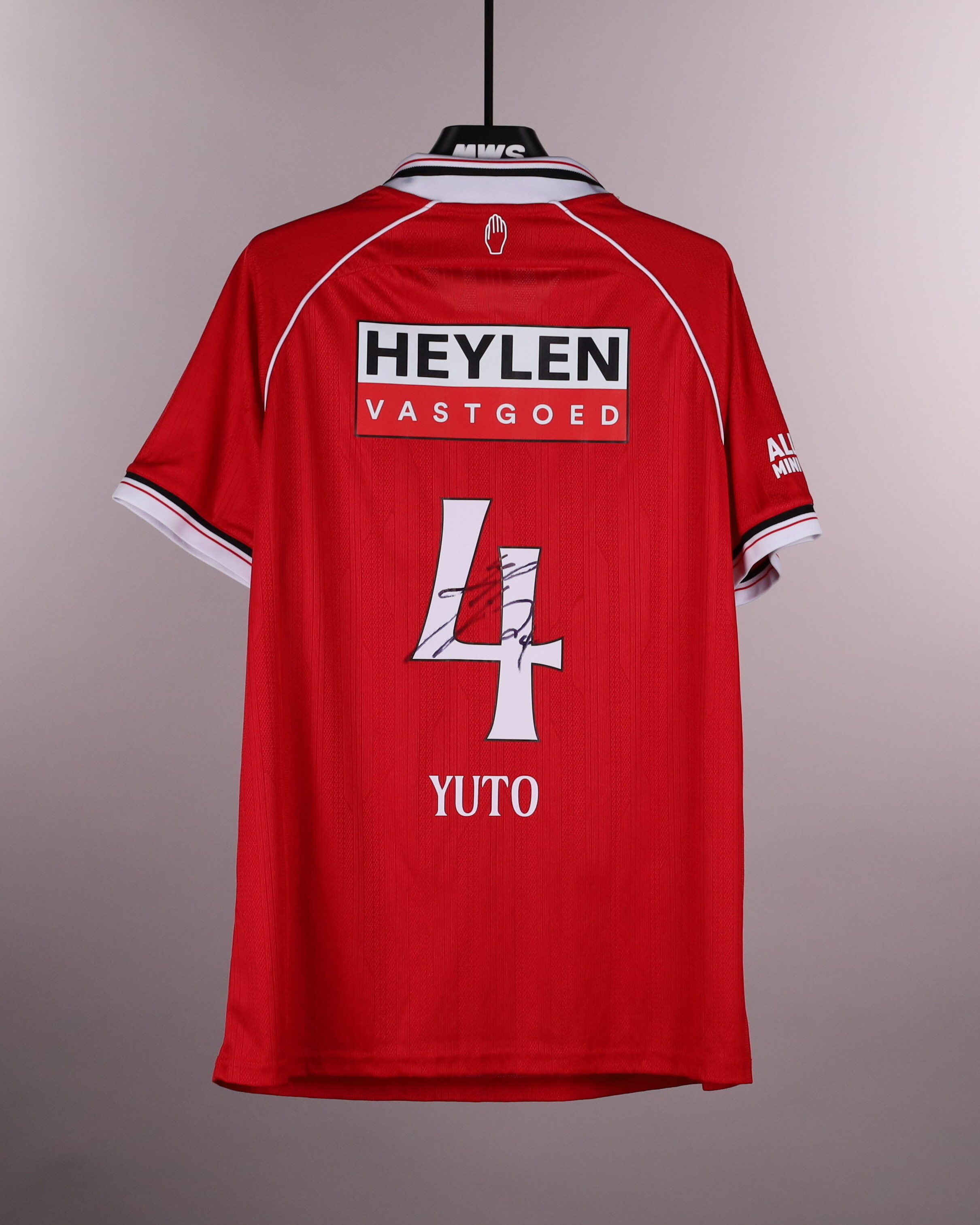 Yuto Tsunashima 綱島悠斗 Royal Antwerp FC jersey