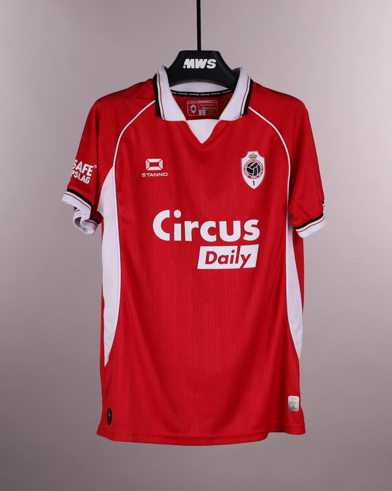 Shirt van A. Valencia Bajaña Royal Antwerp FC