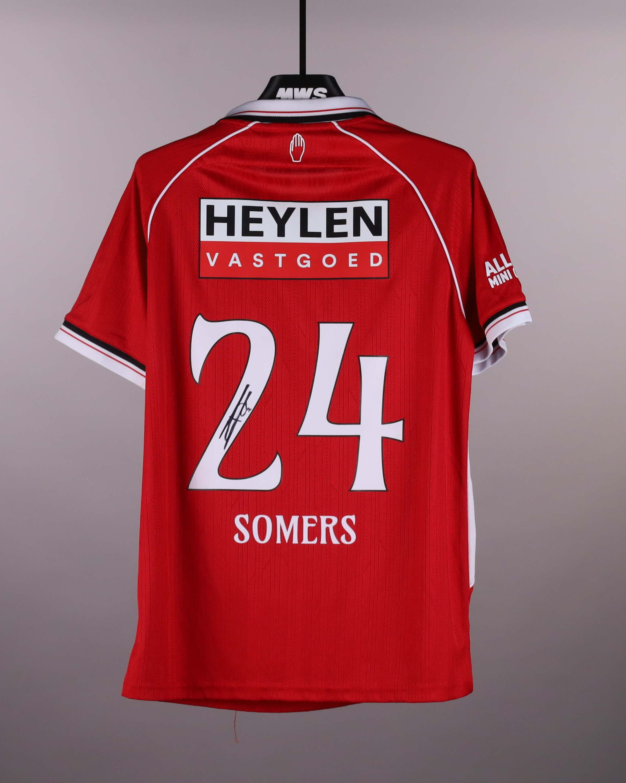 Thibo Somers Royal Antwerp FC jersey