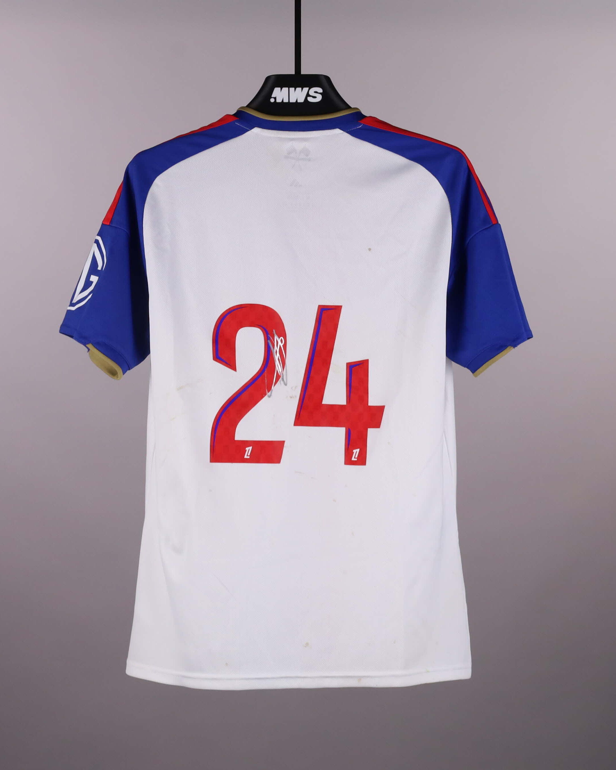 オリンピック・リヨンのユニフォーム | MatchWornShirt