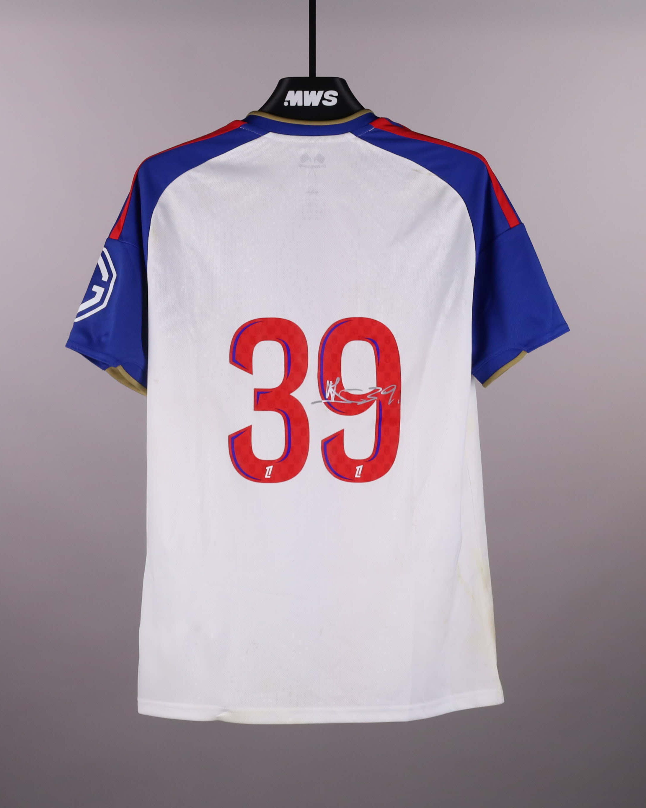 オリンピック・リヨンのユニフォーム | MatchWornShirt